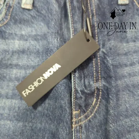 Fashion Nova Juniors I Said So Ripped Straight Leg Jeans Size 13 - Picture 3 of 8